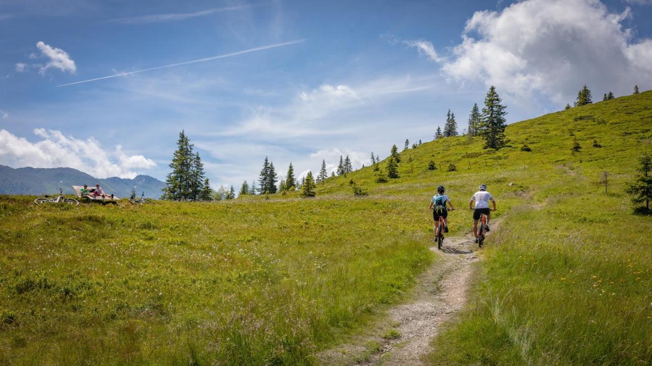 Zillertal Suites Fuegen By Alps Resorts エクステリア 写真