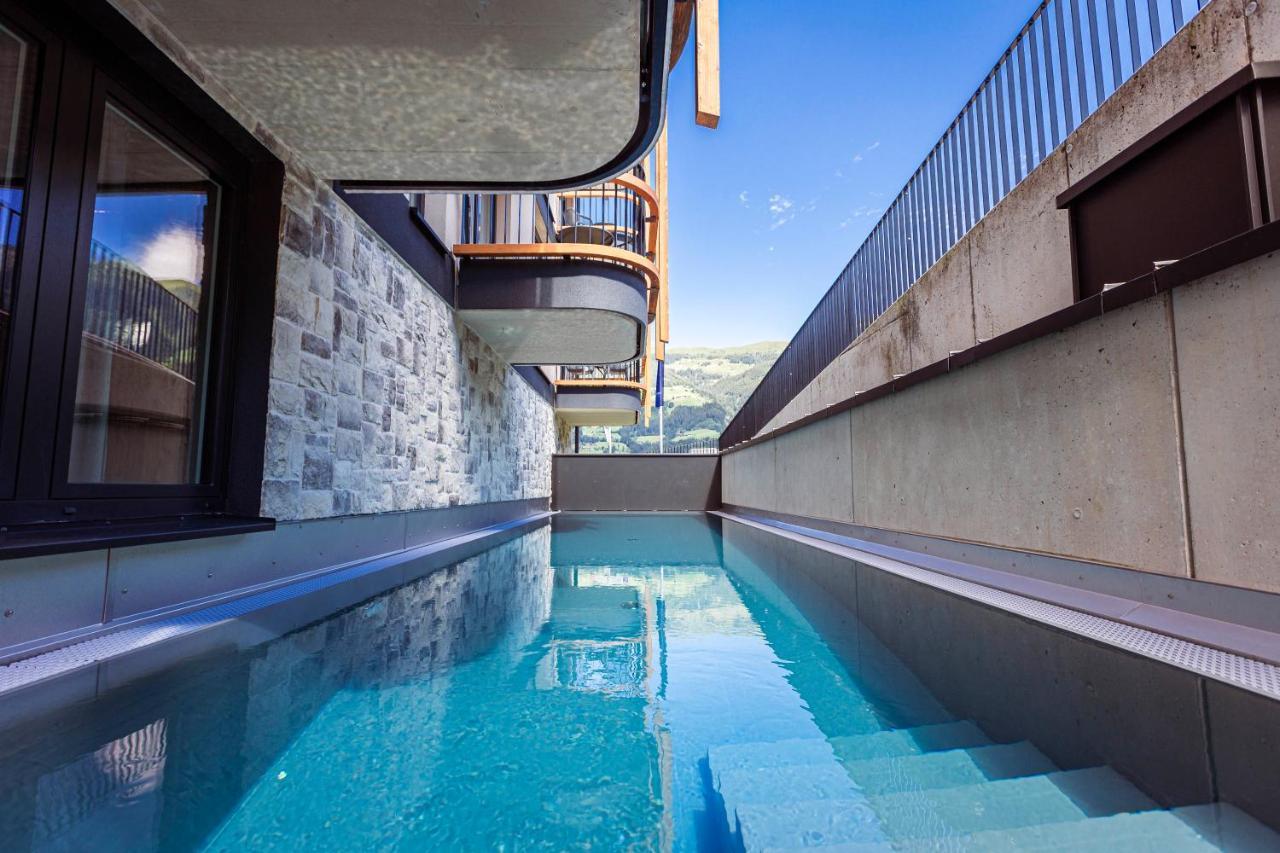 Zillertal Suites Fuegen By Alps Resorts エクステリア 写真