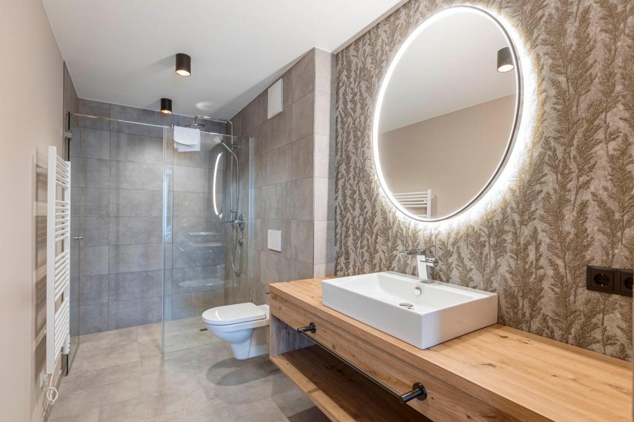 Zillertal Suites Fuegen By Alps Resorts エクステリア 写真