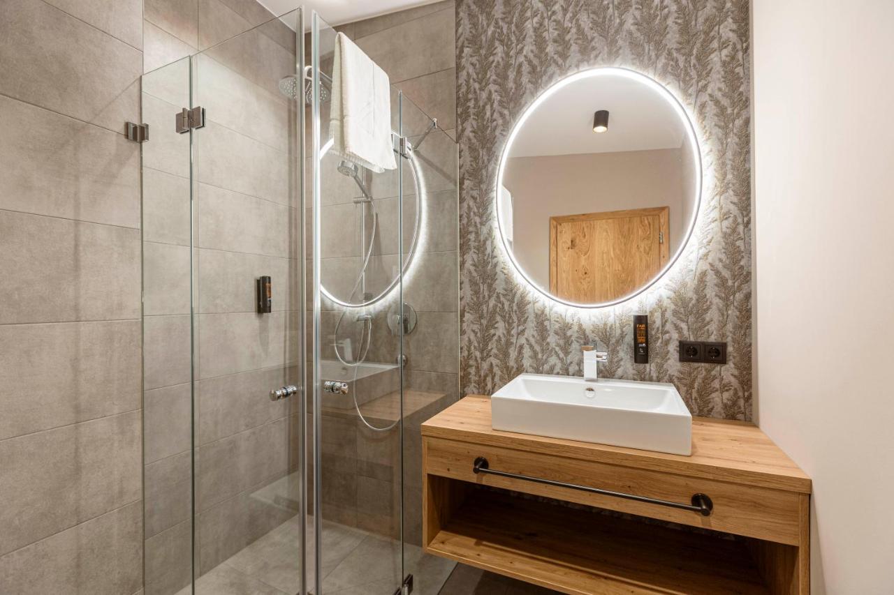 Zillertal Suites Fuegen By Alps Resorts エクステリア 写真