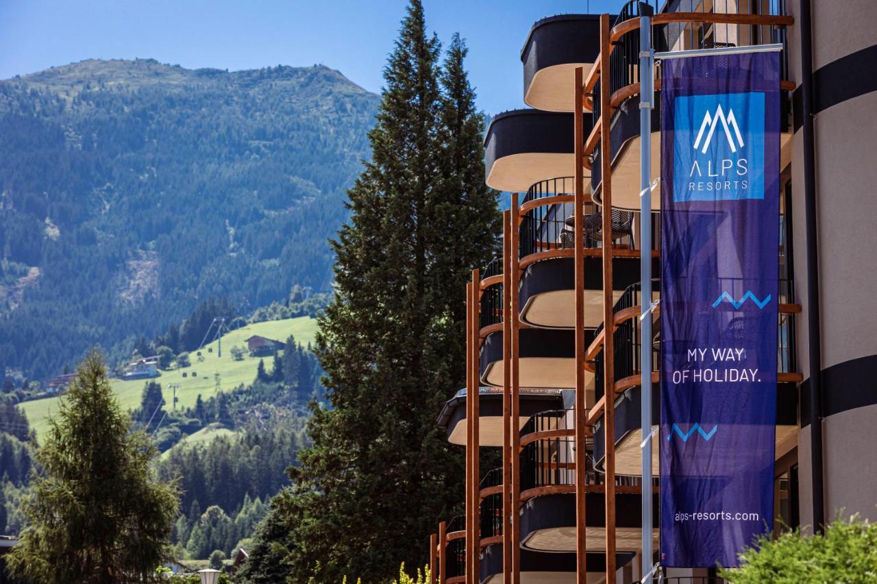 Zillertal Suites Fuegen By Alps Resorts エクステリア 写真
